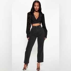 NWT Fashion Nova Black Everlasting High Rose Straight Leg Jeans Women’s Size 0
